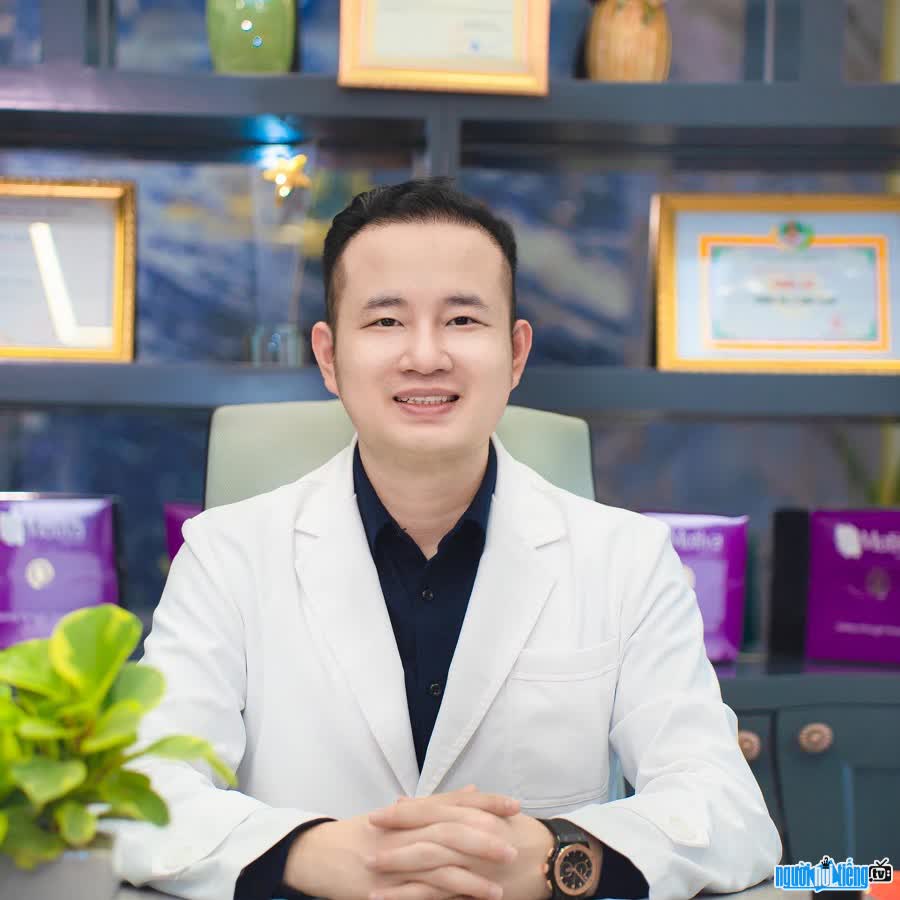 Bác sĩ Lê Quốc Vương công tác tại Viện Bỏng Quốc gia