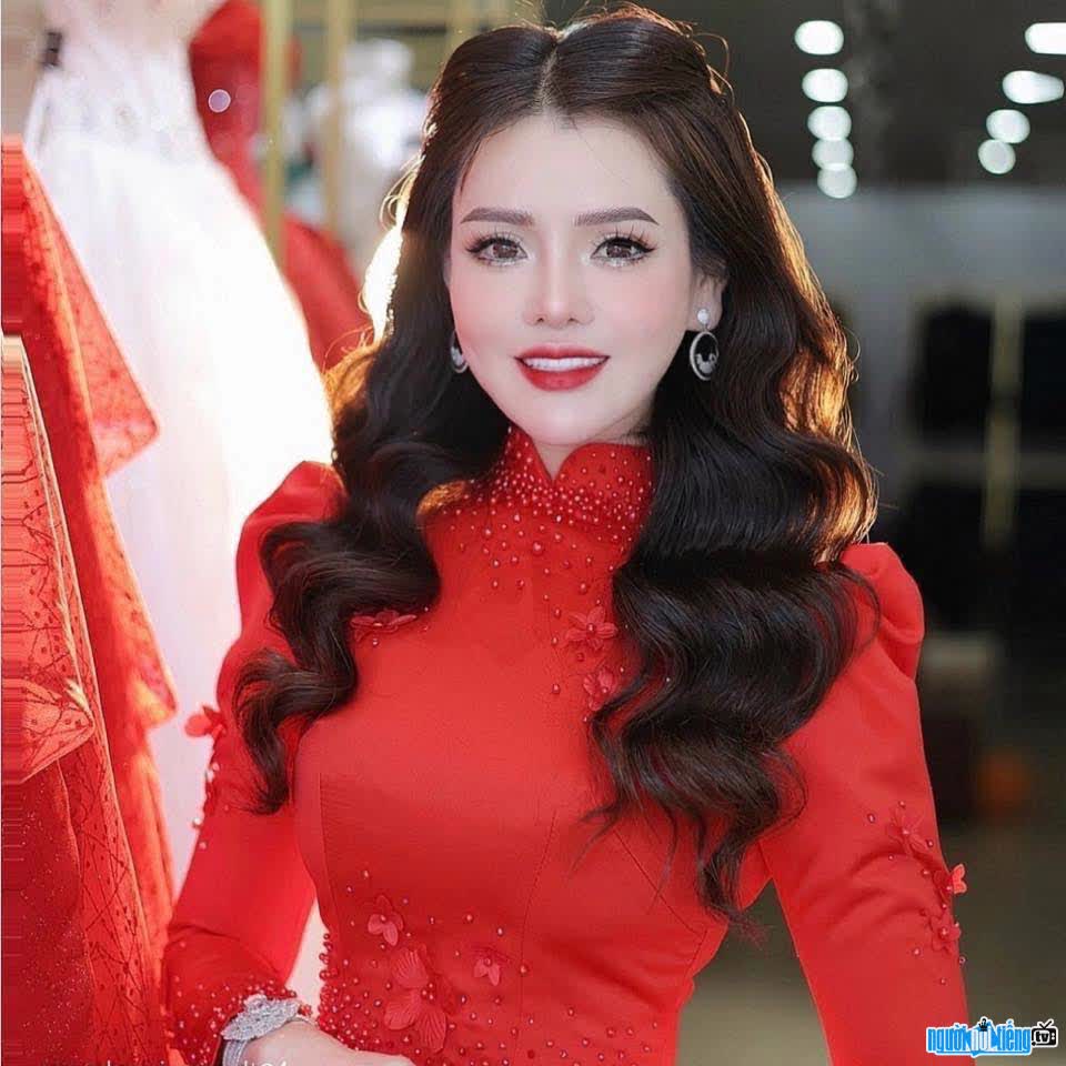 Hình ảnh mới nhất của á hậu Ánh Quyên