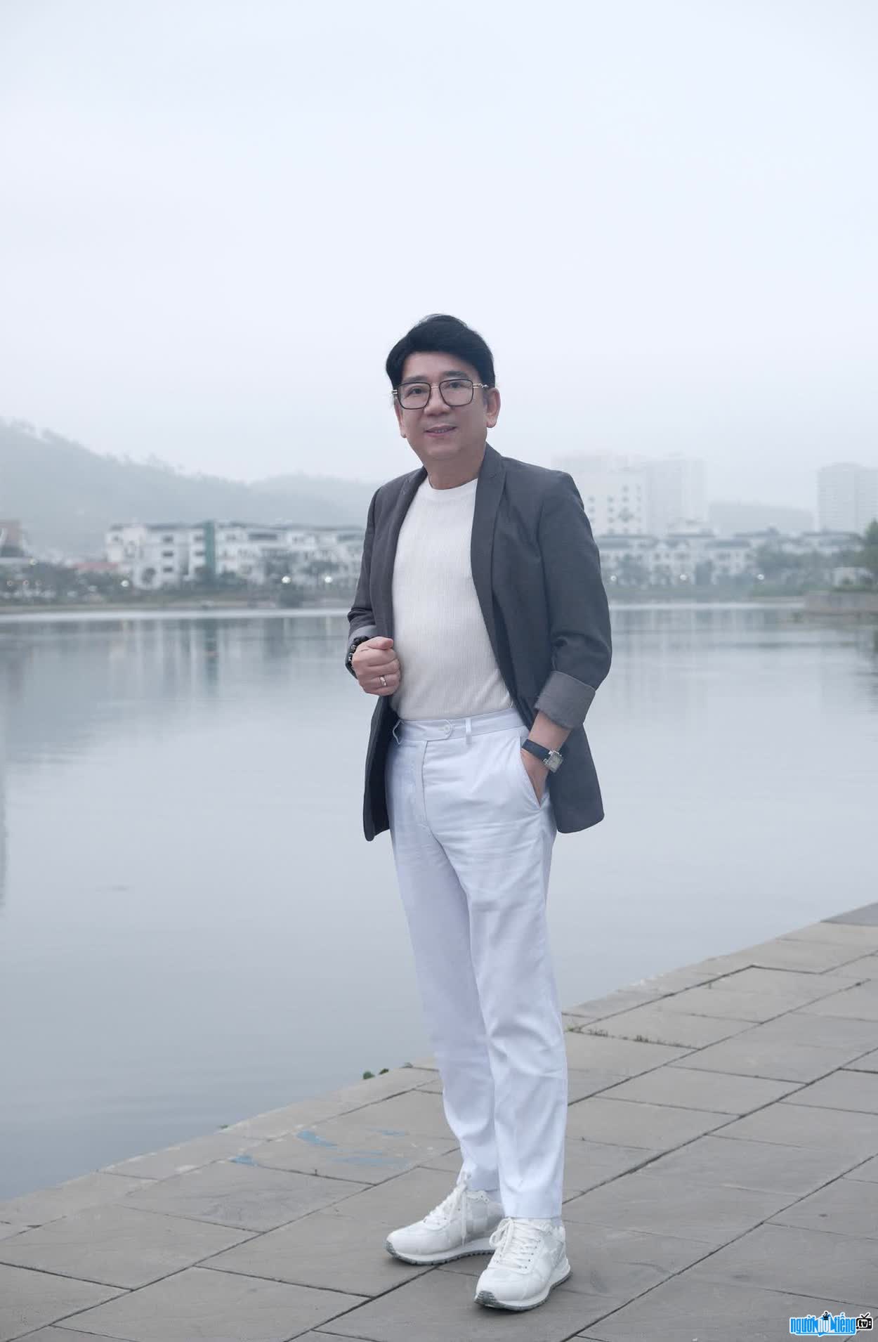 Hình ảnh mới nhất của nghệ sĩ Nguyễn Trường Sơn