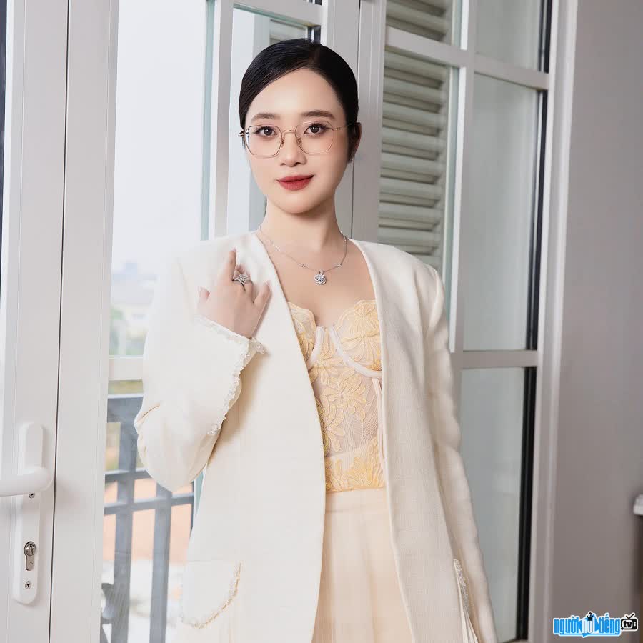 Chuyên gia Anh Kim Cương uy tín trong lĩnh vực thẩm định đá quý