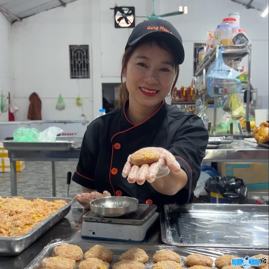 TikToker Tuyền Cooking chia sẻ công thức nấu nhiều món ăn ngon