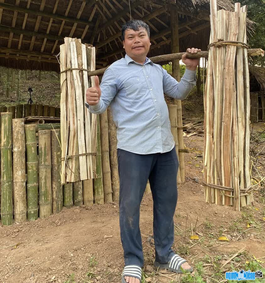 Youtuber Lượng Mường TV giản dị đời thường