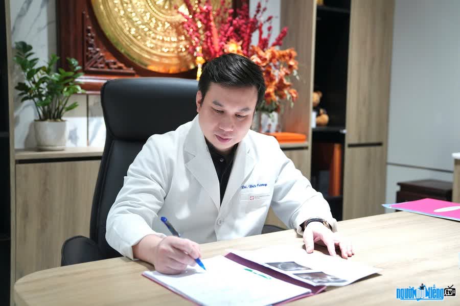 Bác sĩ Tăng Đức Cương được mệnh danh là bác sĩ mát tay