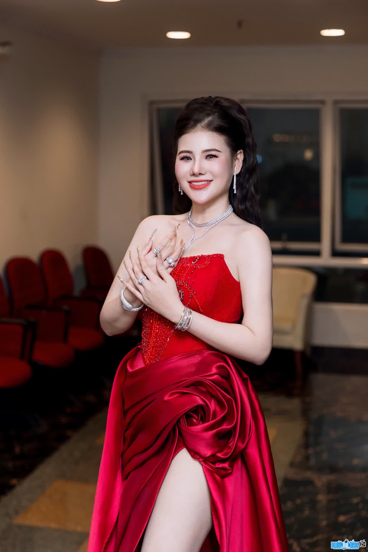 Hình snhr mới nhất của CEO Nguyễn Thị Phương Triều