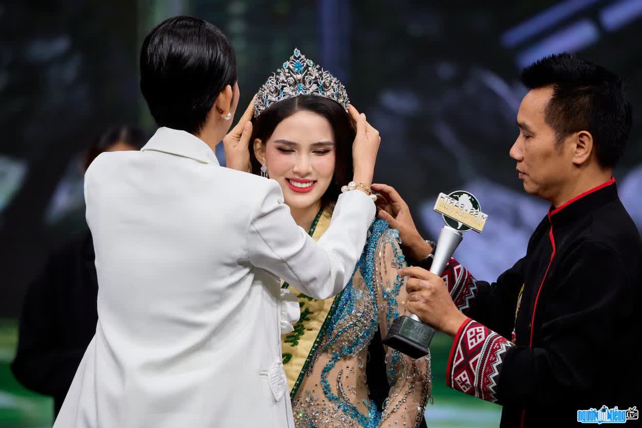 Hình ảnh Phan Trần Linh Đan xuất sắc giành giải Á Hậu