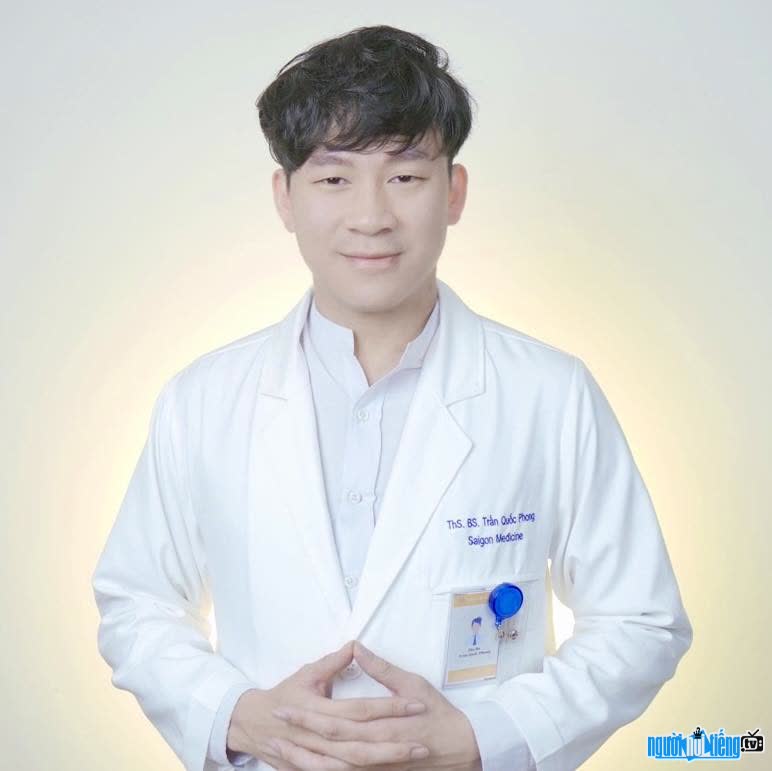 Bác sĩ Trần Quốc Phong là người sáng lập Saigon Medicine