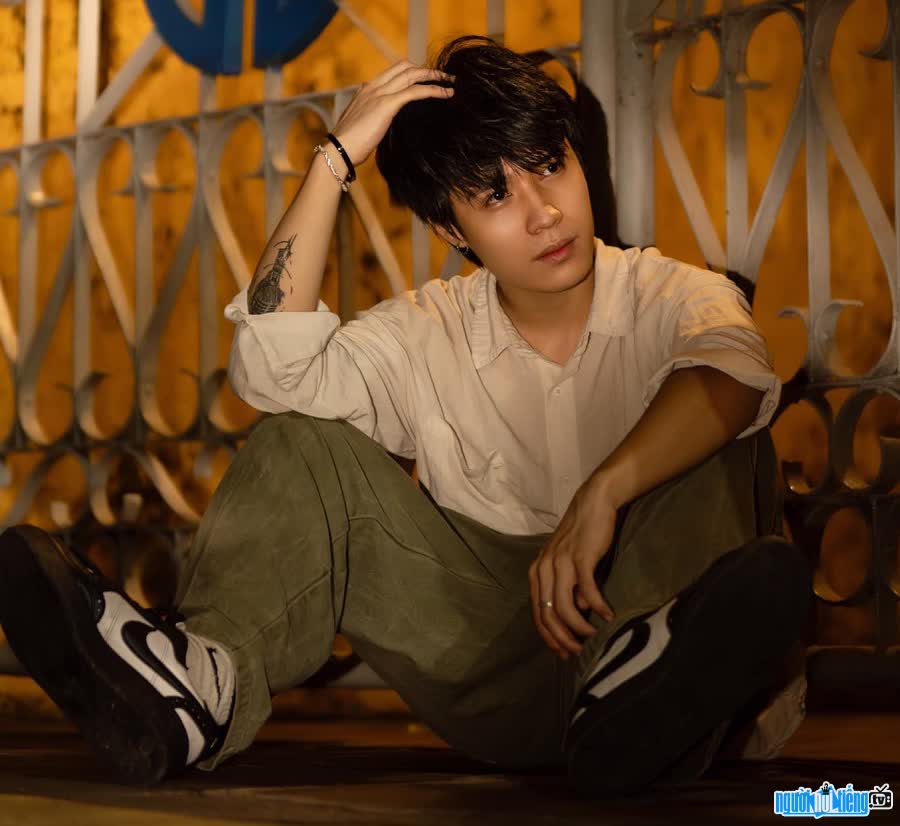 Ca sĩ Ryn Lee là em trai của Quang Hùng MasterD