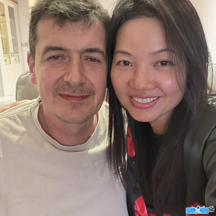 Youtuber Mai Lê và chồng