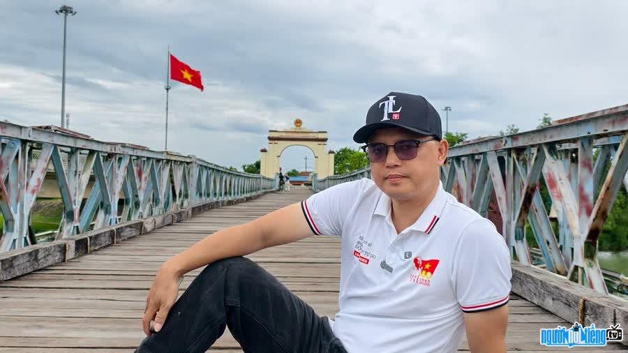 Youtuber Thăng Long TV (Nguyễn Minh Tiến) lan tỏa tinh thần yêu nước