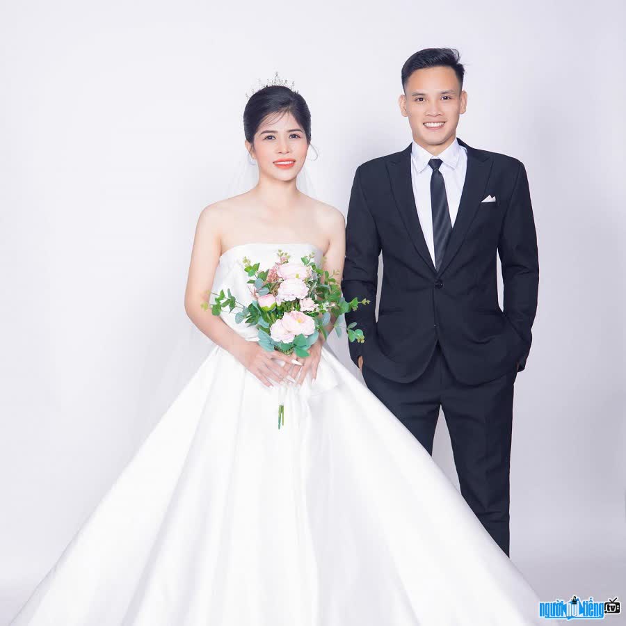 Ảnh cưới của võ sĩ Lê Văn Tuần