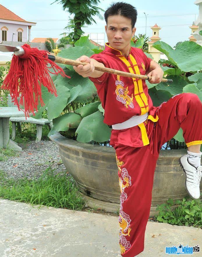 Võ sư Phi Ngọc Long là thầy của nhiều võ sĩ nổi tiếng