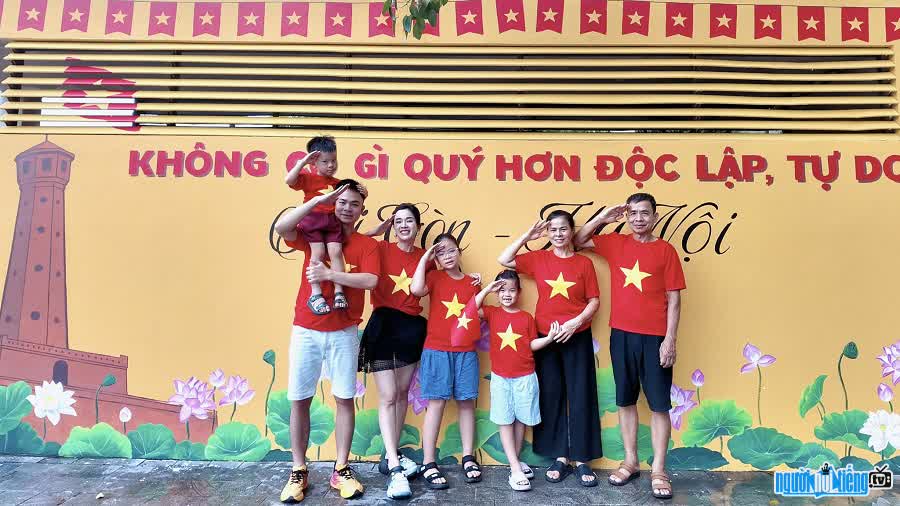 Gia đình của dược sĩ Vũ Thắng (Dược Sĩ Thắng)