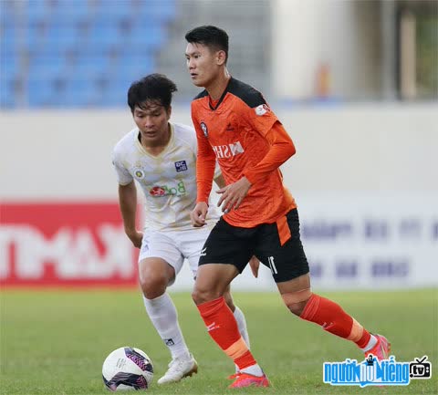 Hình ảnh Phan Văn Long trên sân cỏ