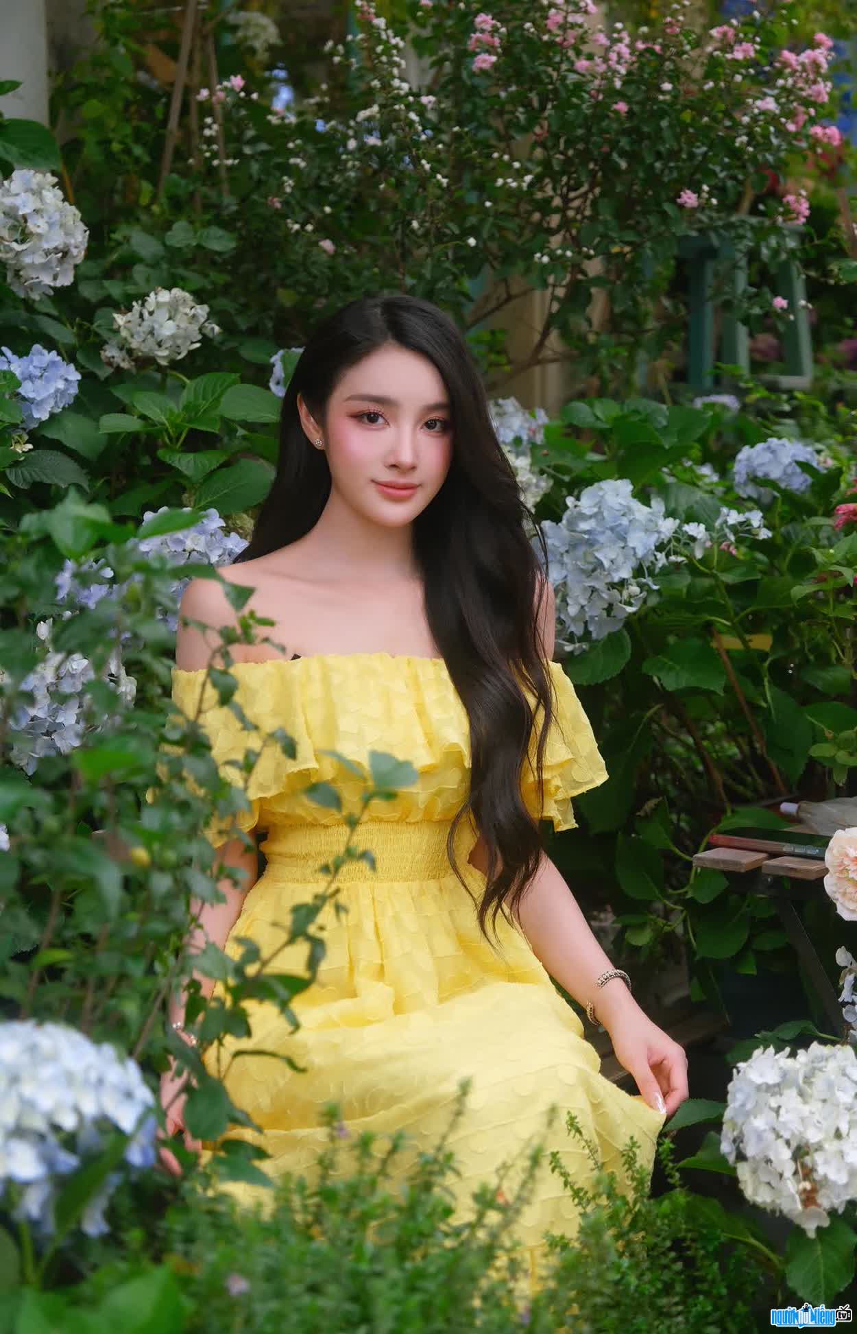 Hình ảnh dịu dàng của Đinh Hoài An