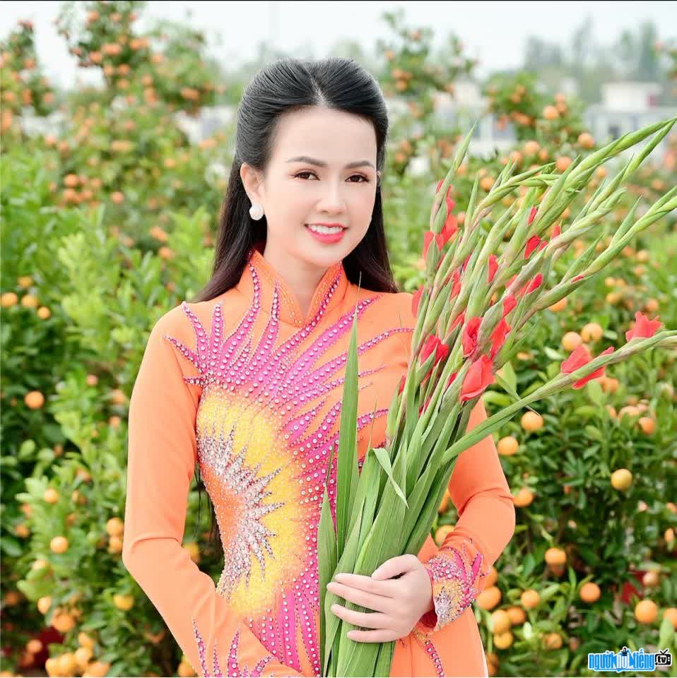 Hình ảnh duyên dáng của doanh nhân Đàm Thu Chung