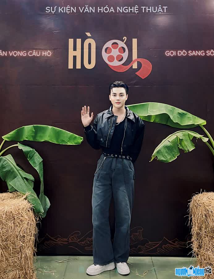 Ca sĩ Bi Haru tài năng và nhiệt huyết