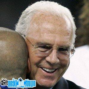Một bức ảnh mới về Franz Beckenbauer- Cầu thủ bóng đá nổi tiếng Munich- Đức