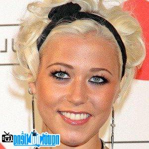 Latest Picture Of Pop Singer Amelia Lily