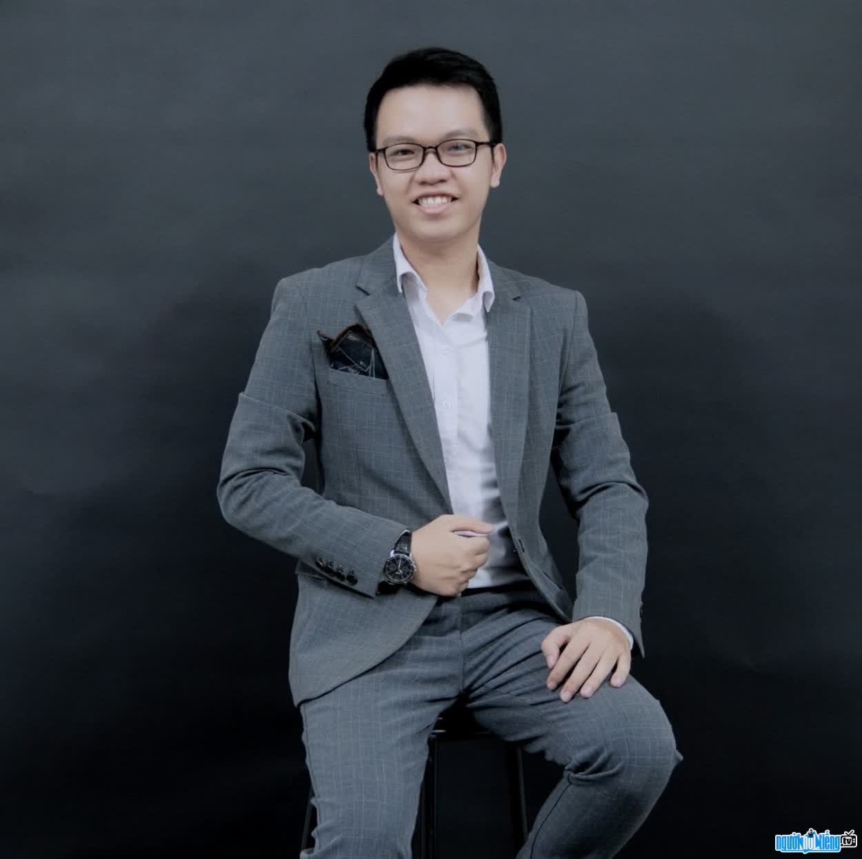 Hình ảnh nhà tâm lý học Đào Lê Tâm An