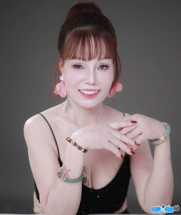 Chân dung hiện tượng mạng Thu Sao