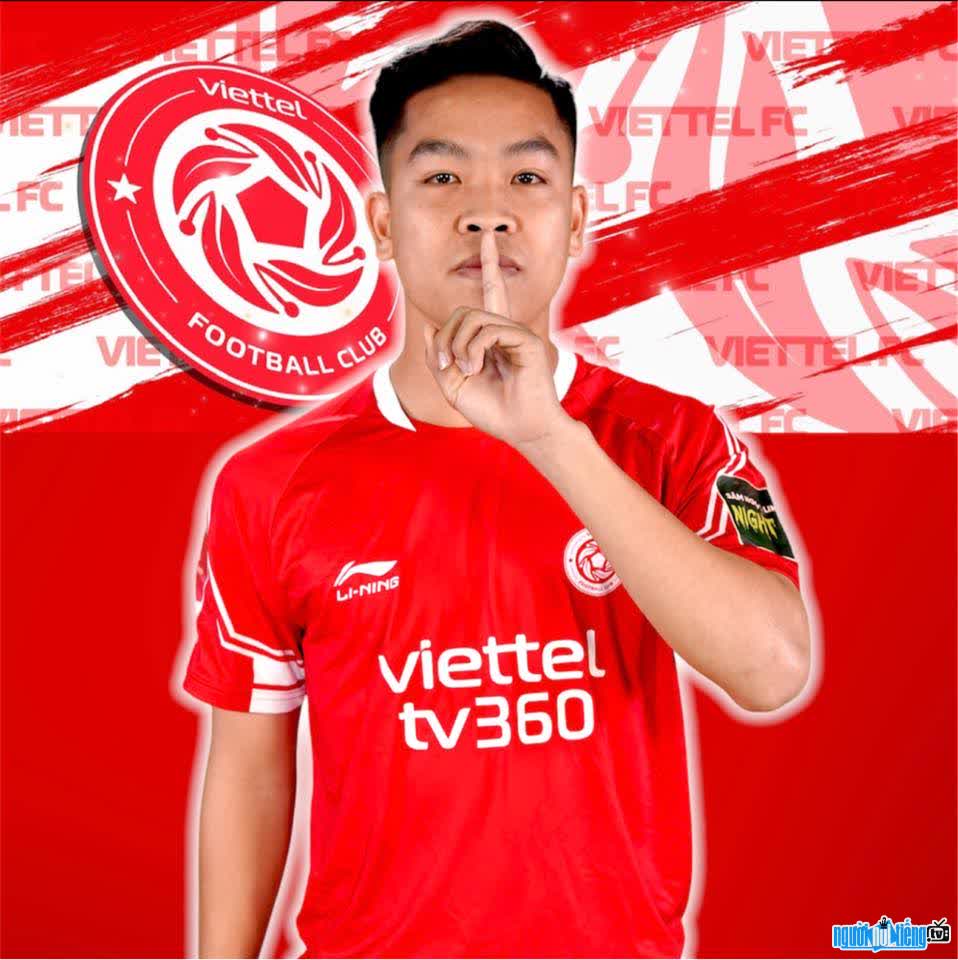 Hình ảnh cầu thủ bóng đá Nguyễn Hữu Thắng