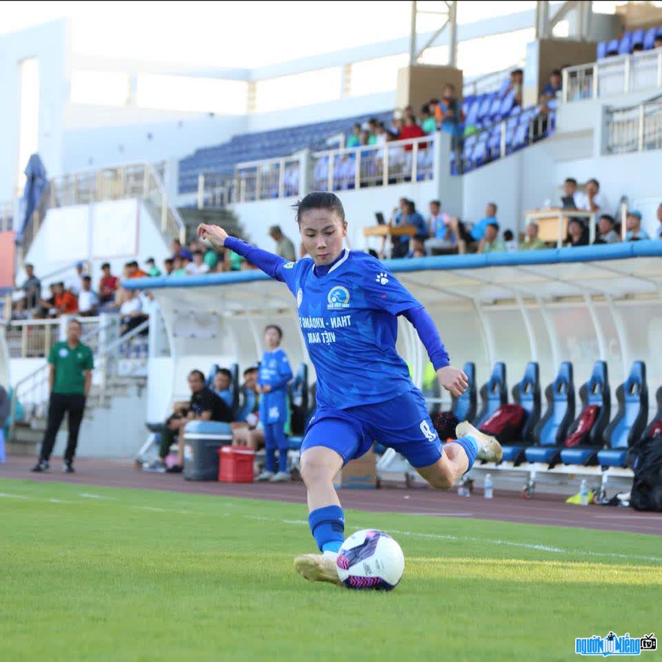 Image of football player Nguyen Thi Truc Huong