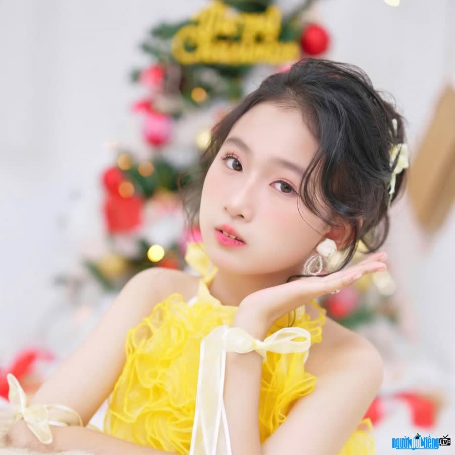 Portrait of child singer Candy Ngoc Ha