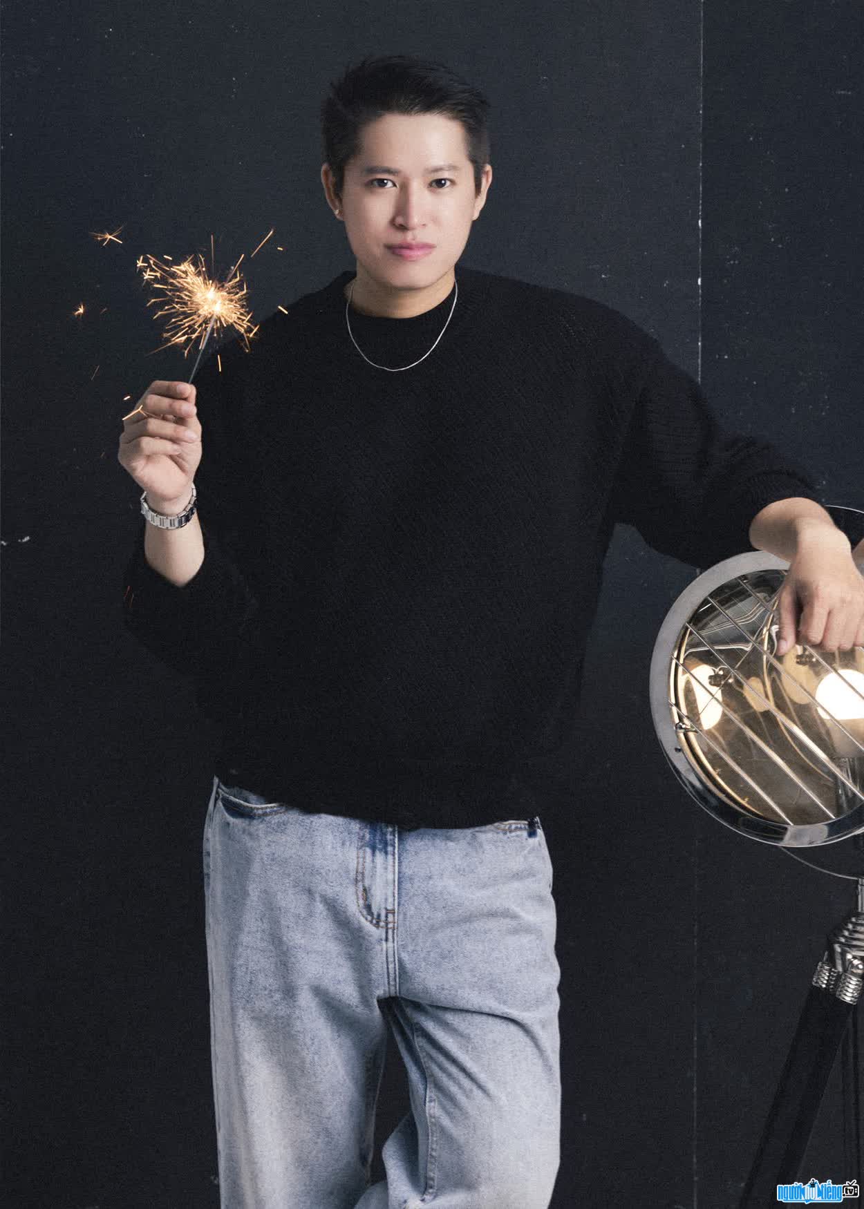 Image of Dinh Thanh Long