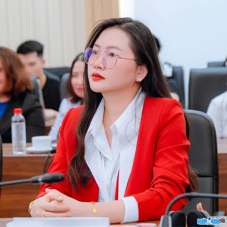 Hình ảnh CEO Hana Ngô