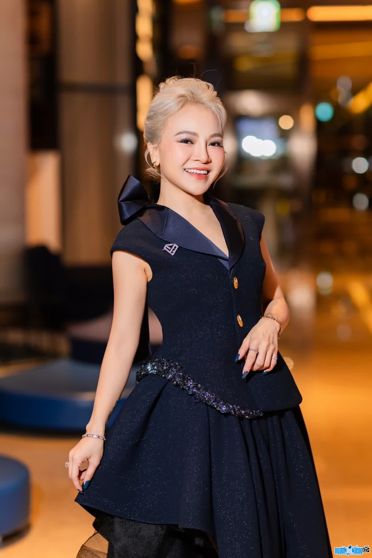 Hình ảnh chuyên gia trang điểm Ngọc Gemmy
