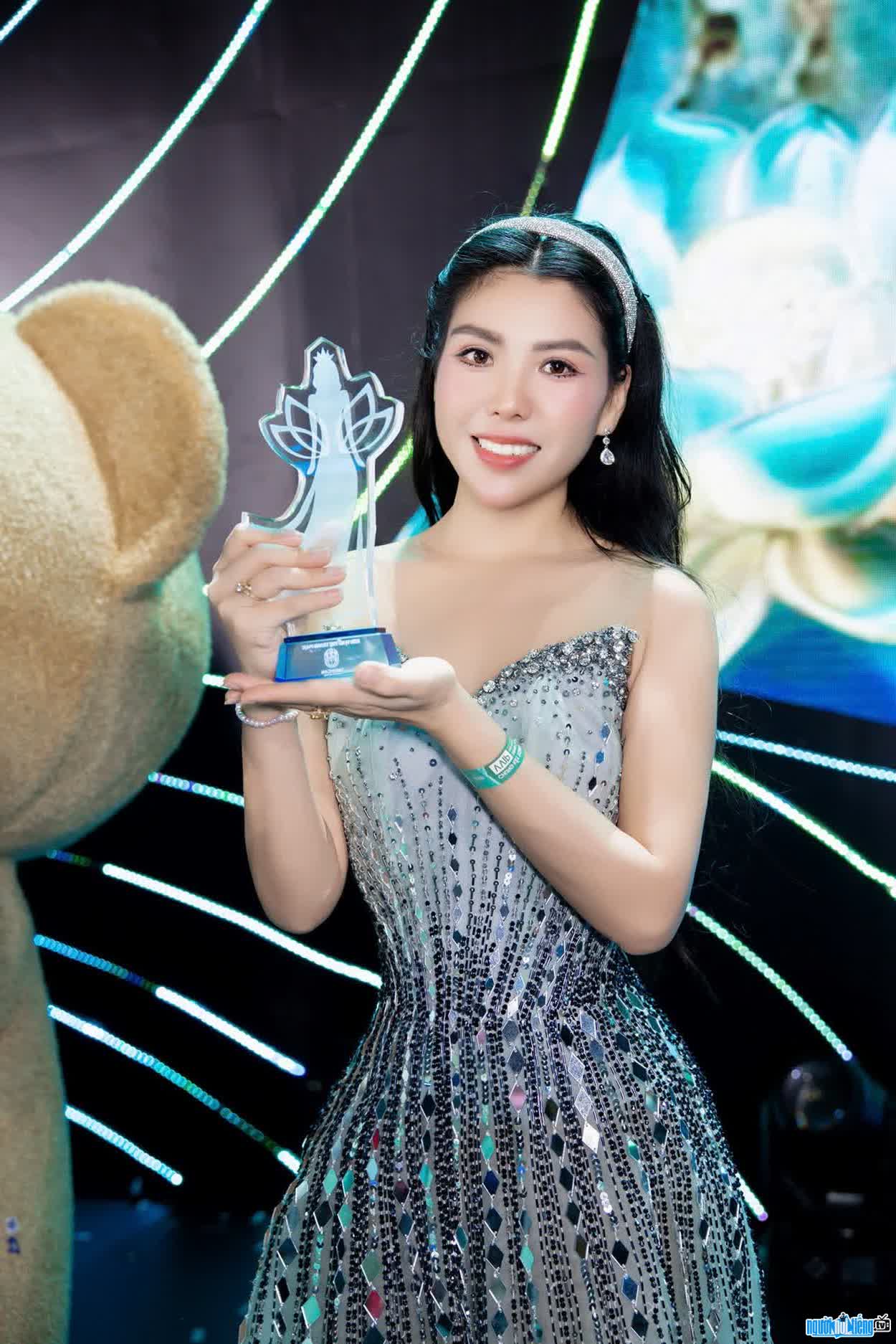 Hình ảnh NTK Thiên Cẩm