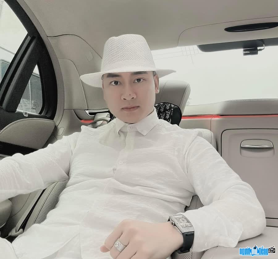 Chân dung TikToker Tuấn Sơn Phi Hổ