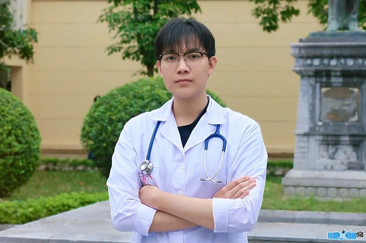 Hình ảnh Nguyễn Đức Anh Quân thủ khoa kỳ thi Bác sĩ nội trú Trường Đại học Y Hà Nội năm 2026