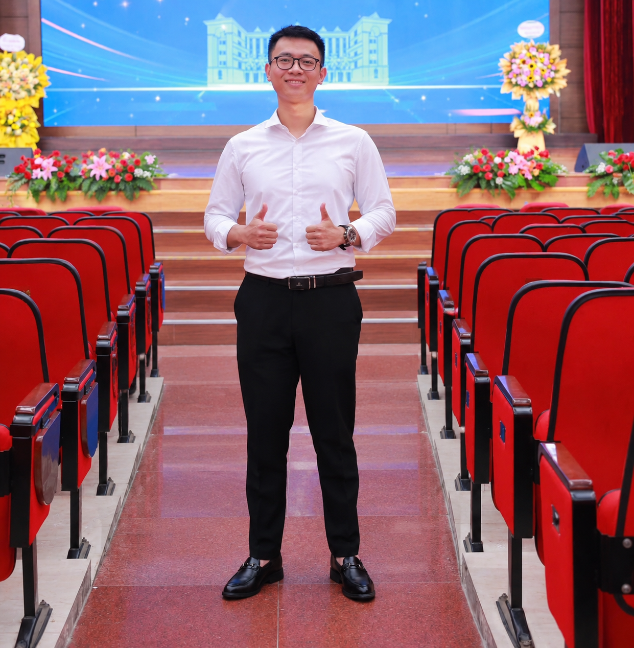 Hình ảnh bác sĩ nội trú Phạm Quang Minh