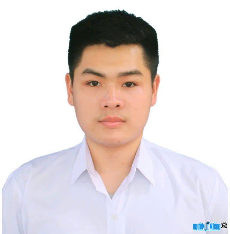 Hình ảnh bác sĩ trẻ đầy nghị lực Ngô Văn Hiếu