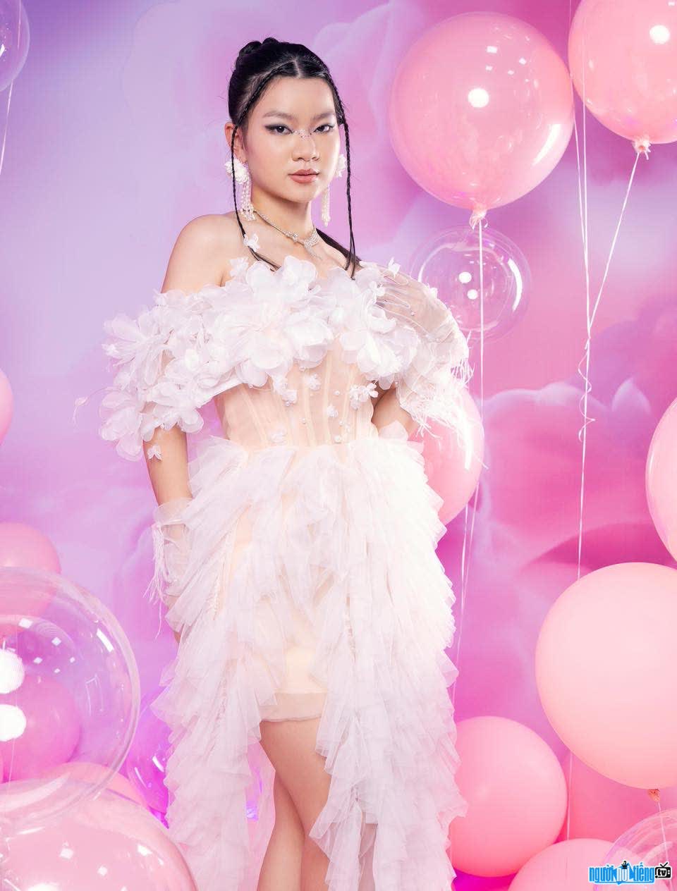 Hình ảnh mới nhất của người mẫu Alice - Bùi Trâm Anh