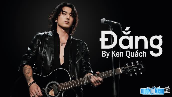 Ca sĩ Ken Quach trình diễn ca khúc Đắng