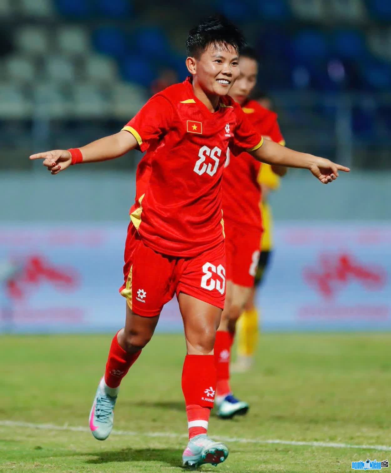 Image of Nguyen Bich Thuy always trying her best on the field