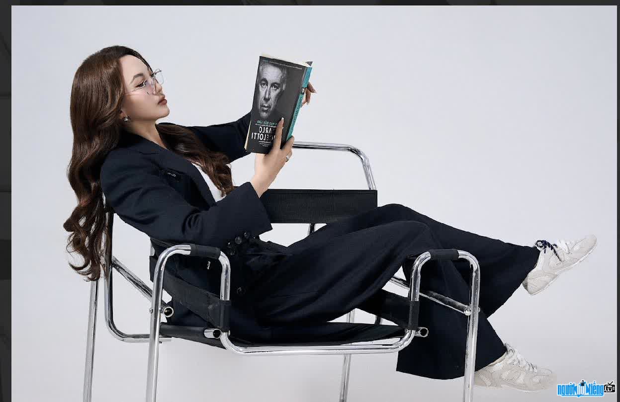 Images of young and personality Kelly Bui Minh Trang