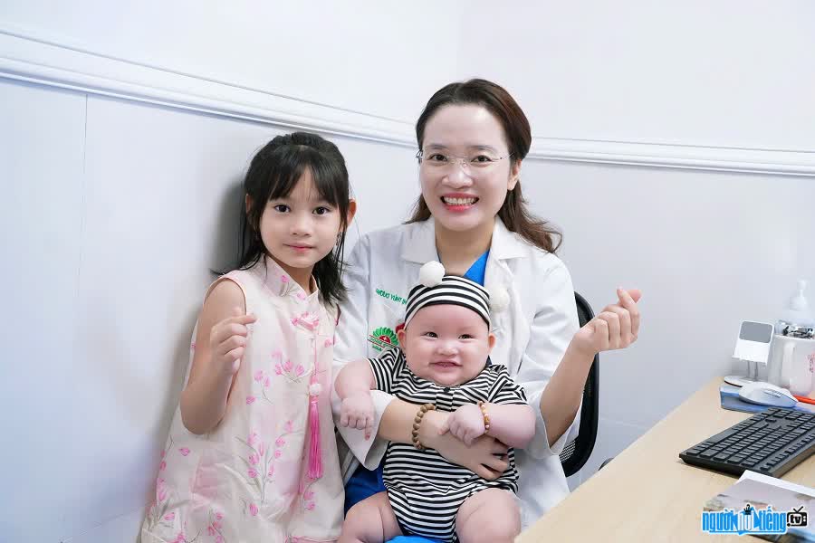 Bác sĩ Phạm Thị Thùy Dương thắp lên hy vọng làm cha mẹ cho hàng nghìn cặp vợ chồng