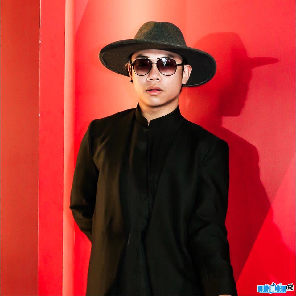 Image of talented designer Khang Le