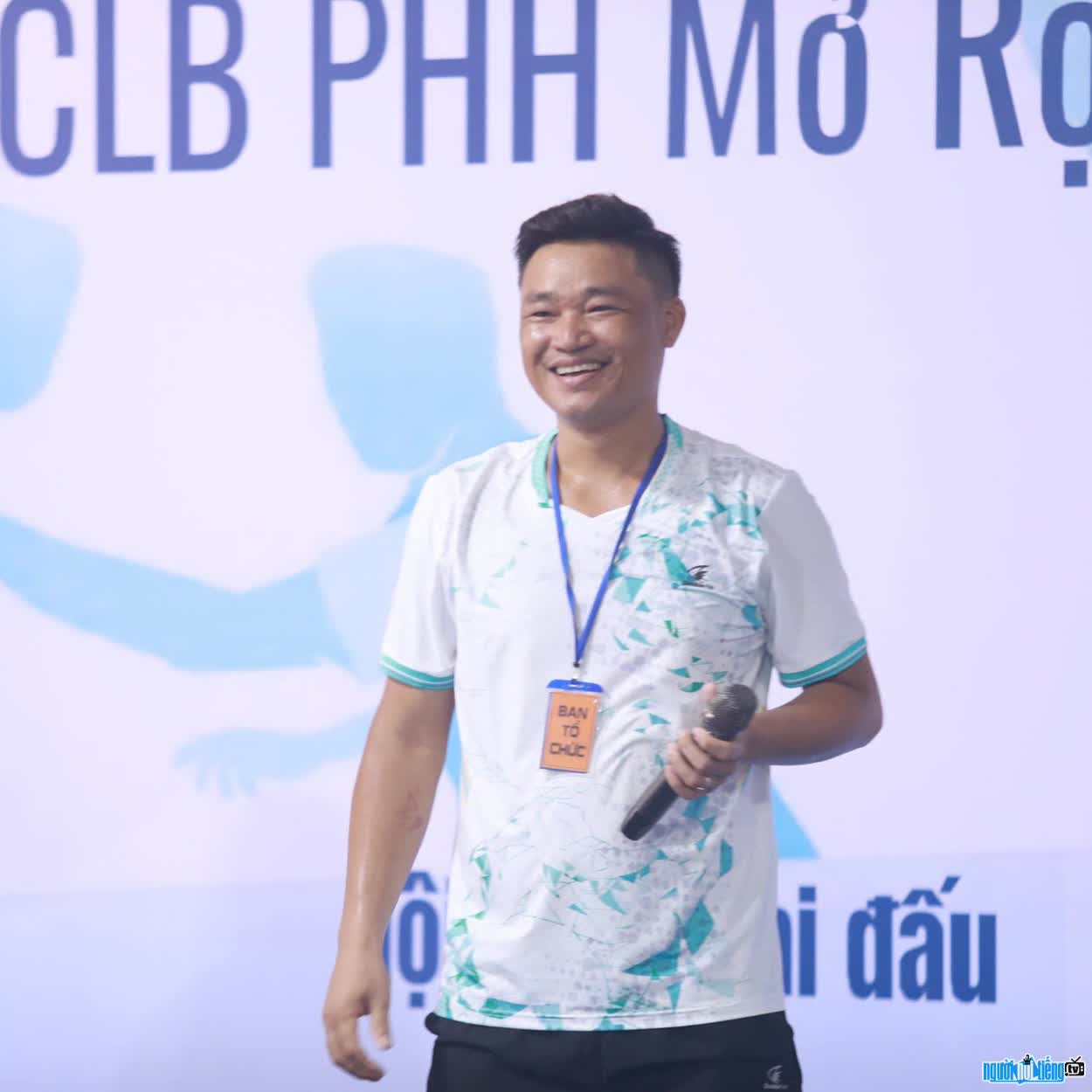 Image of talented tennis player Le Cong Tien