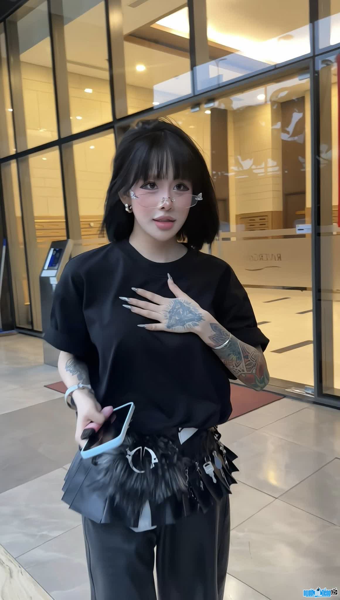 Hình ảnh xinh đẹp của Nguyễn Ngọc Cẩm Tú