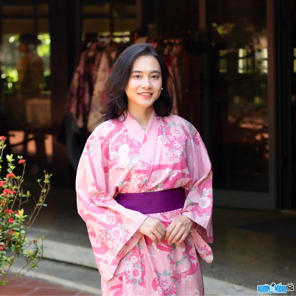 Hình ảnh ca sĩ Đặng Thanh Tuyền tài năng