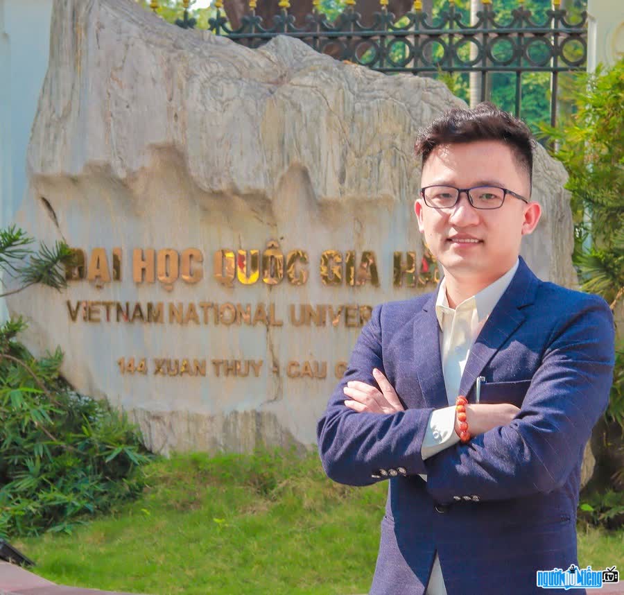 Giáo viên Văn Hoa được nhiều học sinh yêu mến