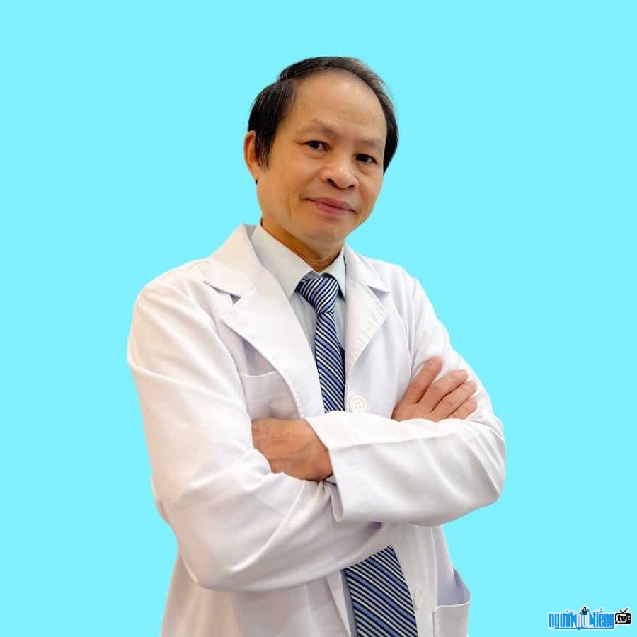 Bác sĩ Đinh Văn Trực cứu sống hàng nghìn bệnh nhân