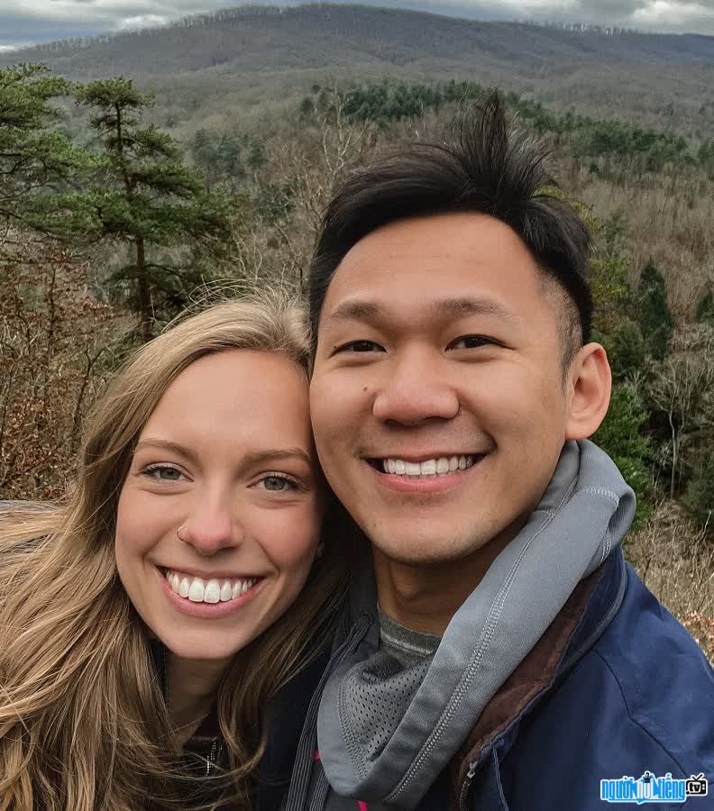 Youtuber Brooklyn Kể Chuyện kết hôn với chồng người Việt