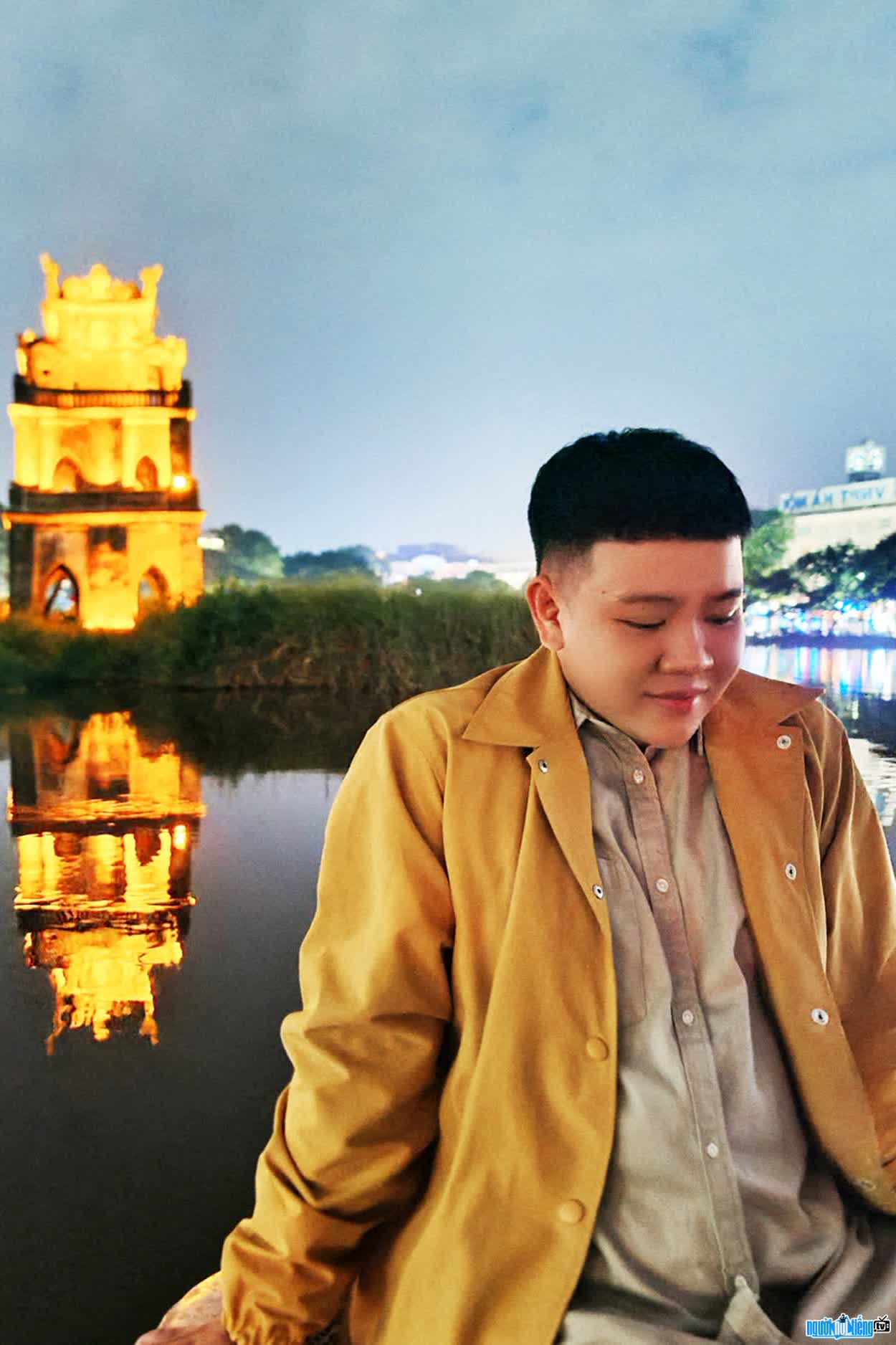 Hình ảnh Kim Bánh Trôi Nước điển trai đời thường