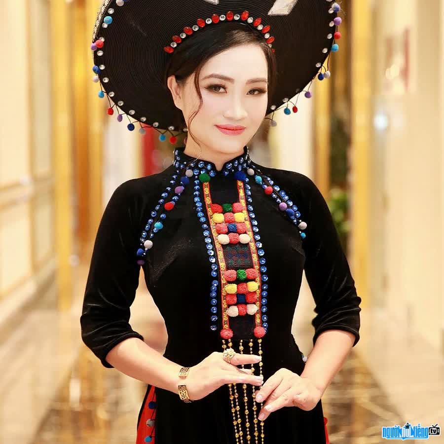 Ca sĩ Cao Hồng sở hữu giọng hát nội lực