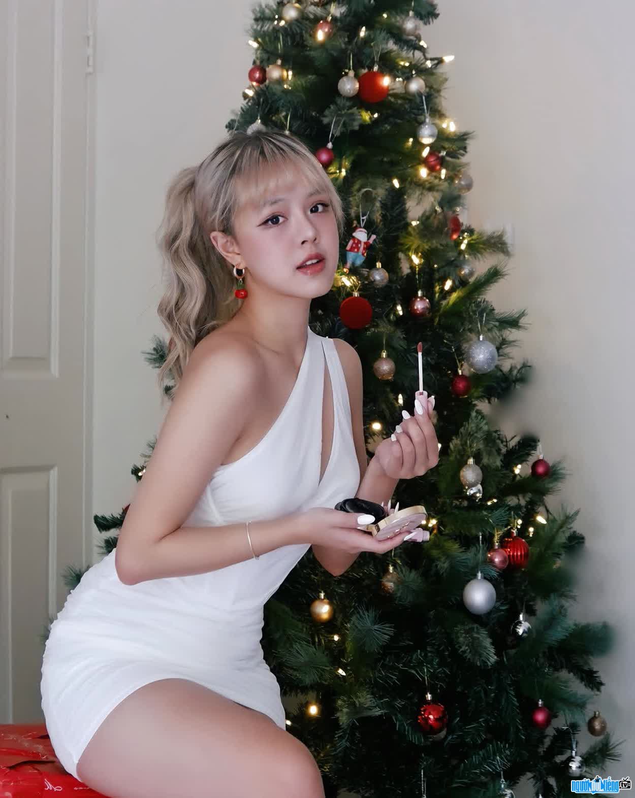 Hình ảnh xinh đẹp quyến rũ của MC Thảo Trang